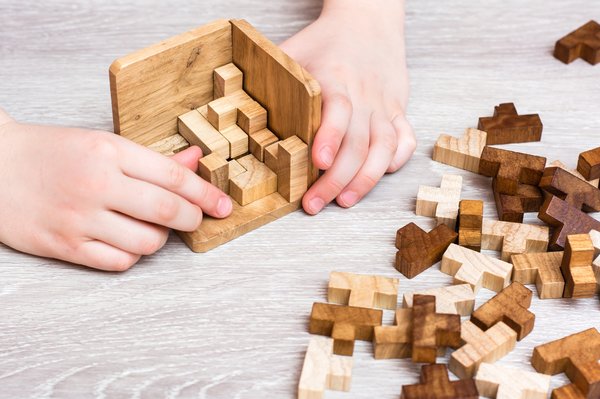 Casse-tête en bois starnats : défi pour les amateurs de puzzles